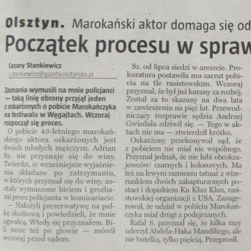 Początek procesu w sprawie pobicia z rasizmem w tle