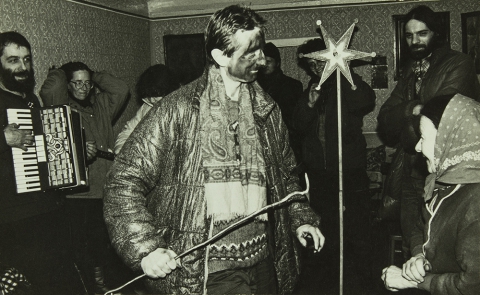 Spektakl domowy w kręgu