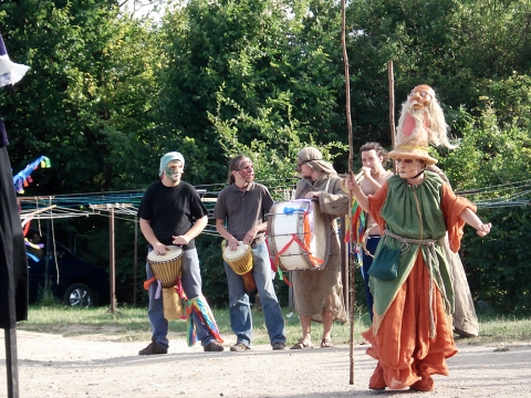 Parade-performance led by Svabodny Theatre from Brest and local drummers