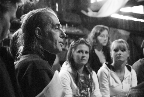 Rozmowa po pokazie fragmentów spektaklu "Błękitny ekspres" realizowanego w Zakładzie Poprawczym w Falenicy na festiwalu Wioska Teatralna