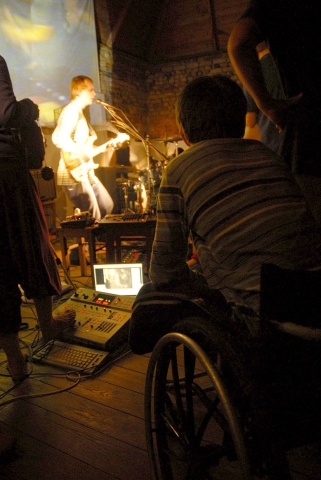 Concert and improvisation - Ej Bekot and Lonski&Classen (Berlin) during the Theatre Village festival