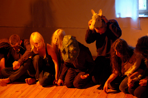 "Mój ślad" - performance by Teatr Lebendich (Dortmund) with participants of the workshop of the Theatre Village festival, directed by Melanie Schmidt-Nagler during the Theatre Village festival