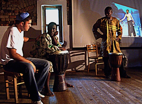 Samba performance, led by João Carlos do Nascimento Maria