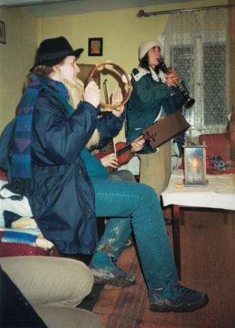 Carol singers from the Węgajty Theatre at their hosts in the Low Beskids