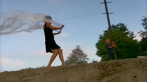 First rehearsals of the Albanian version of the performance "Earth B"