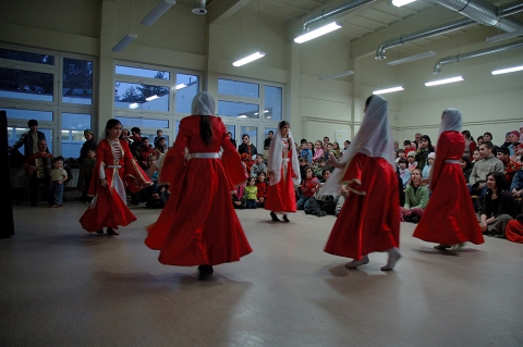Występ Serlo. Barter