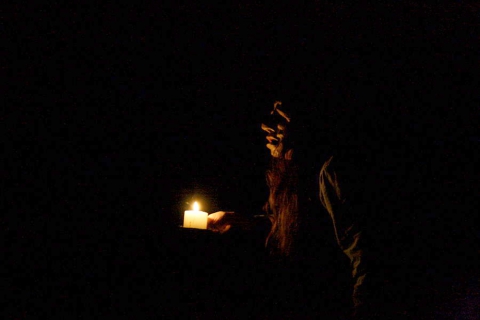 Scena ze spektaklu "Kalevala - fragmenty niepisane" prezentowanego podczas Trzecich Spotkań Teatralnych w Teremiskach
