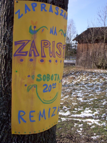 Plakat zapustny we wsi Węgajty