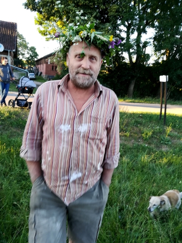 Reinold Goerigk w wianku sobótkowym