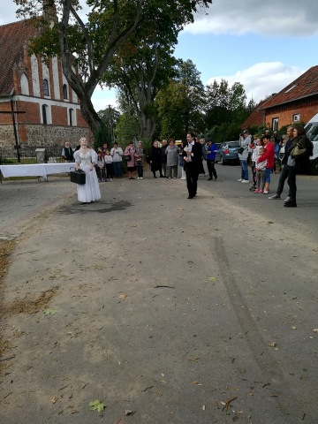 "We dwoje" – spektakl Teatru 3,5 w ramach wydarzenia "Sztuka w obejściu"