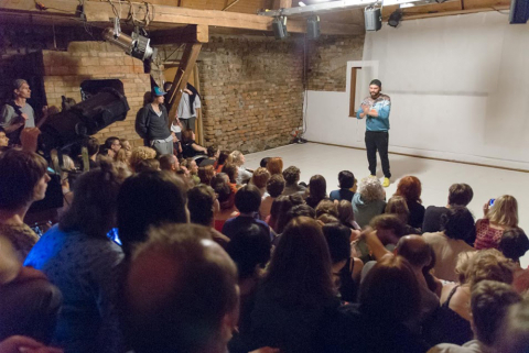 "Gatunki chronione" - spektakl wg koncepcji Rafała Urbackiego i Anu Czerwińskiego na festiwalu Wioska Teatralna