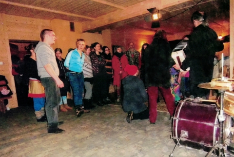 Zdjęcie grupowe po pokazie Szopki Noworocznej w Nowicy