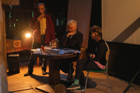 Spotkanie z Edwinem Bendykiem podczas festiwalu Wioska Teatralna