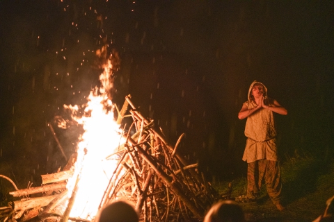 "O paleniu ognia i innych najważniejszych sprawach. Duet na ognisko i opowieści"