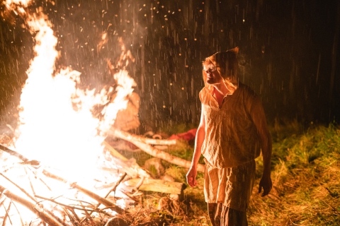 "O paleniu ognia i innych najważniejszych sprawach. Duet na ognisko i opowieści"