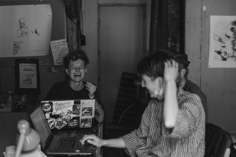 W biurze festiwalowym podczas festiwalu Wioska Teatralna