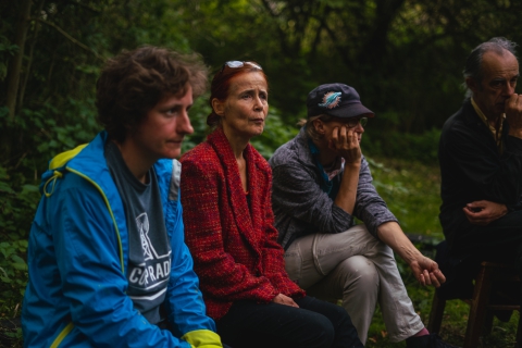 Widzki pokazu pracy warsztatowej "Moja-niemoja historia, moja-niemoja pieśń" w trakcie festiwalu Wiosla Teatralna
