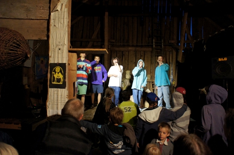 Koncert BŁG Skład podczas festiwalu Wioska Teatralna