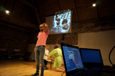 "Czarnobyl – work in progress", spektakl Teatru Kryły Hałopa z Białorusi podczas festwialu Wioska Teatralna