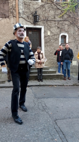 Wydarzenie w ramach działania "Miasto w drodze" - "Droga przez Olsztyn" – pokaz Sławomira Ponieważa, członka niegdysiejszej Pantomimy Głuchych