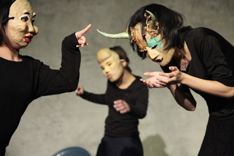 Pokaz przedstawienia wieńczącego warsztaty w teatrze Puppet & Its Double