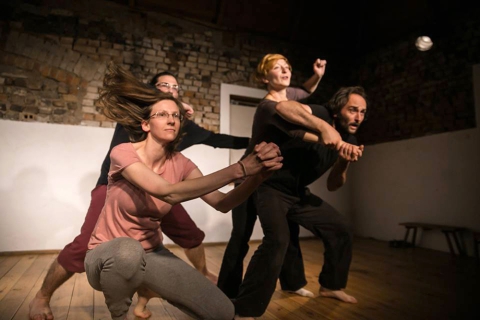 Premiera spektaklu "Czujność" podczas Wioski Teatralnej
