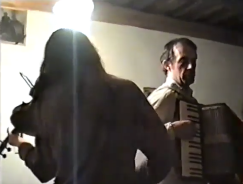Wspólny śpiew i tańce w Węgajtach