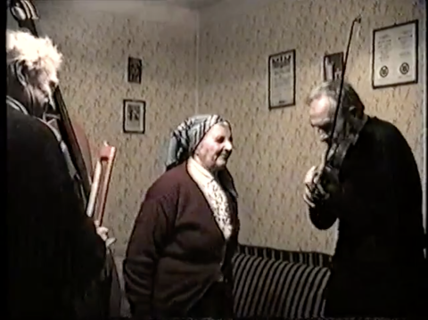 Przed kolędowaniem. W domu Państwa Metów w Glinie