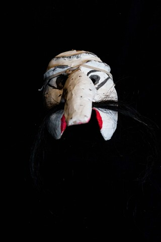 Maska Romana Černíka z przedstawienia "Beztroska". Prawy profil